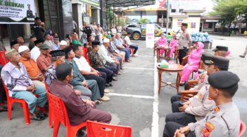 Jumat Berkah, Polres Aceh Tenggara Tebar Kepedulian untuk Sesama