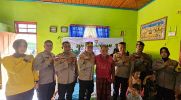 Sentuhan Jumat Berkah, Kapolres Aceh Tenggara Hadir Ringankan Duka Korban Kebakaran